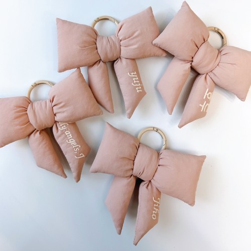 헤이봄 쿠션키링 쿠션네임택 이름자수 이니셜키링 키홀더 백참 하트 리본